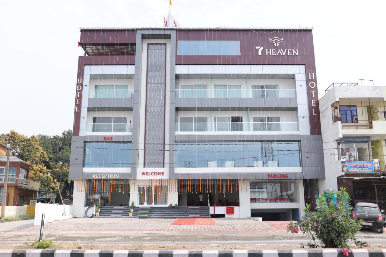 Hotel 7 Heaven Dehradun Esterno foto